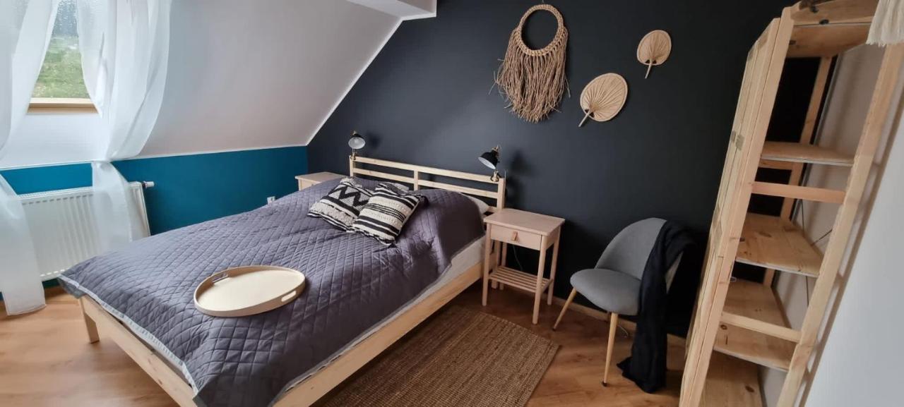 Apartament W Centrum - Nasze Poddasze Ustrzyki Dolne Bagian luar foto